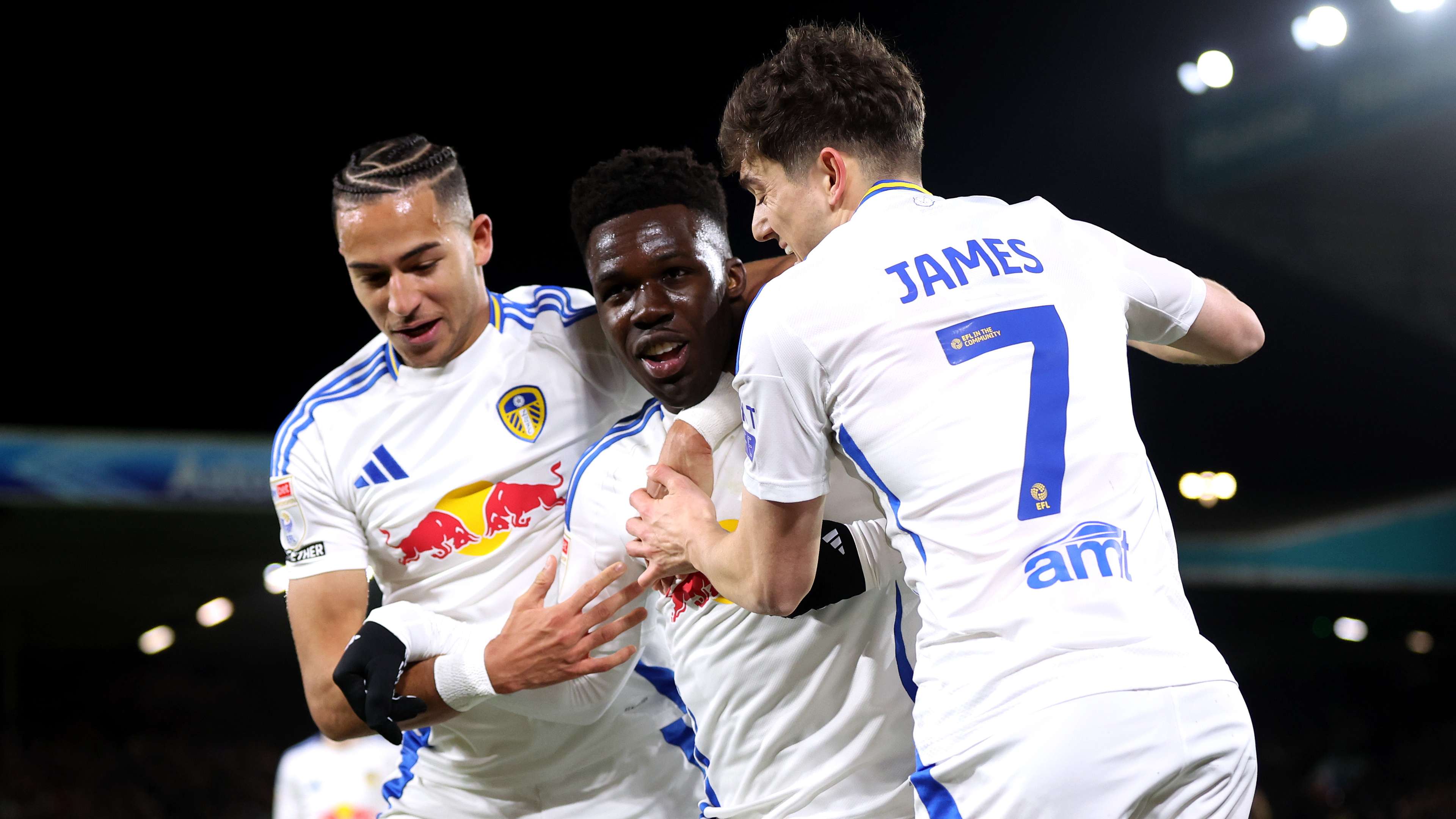 自由球都有 自由球都有