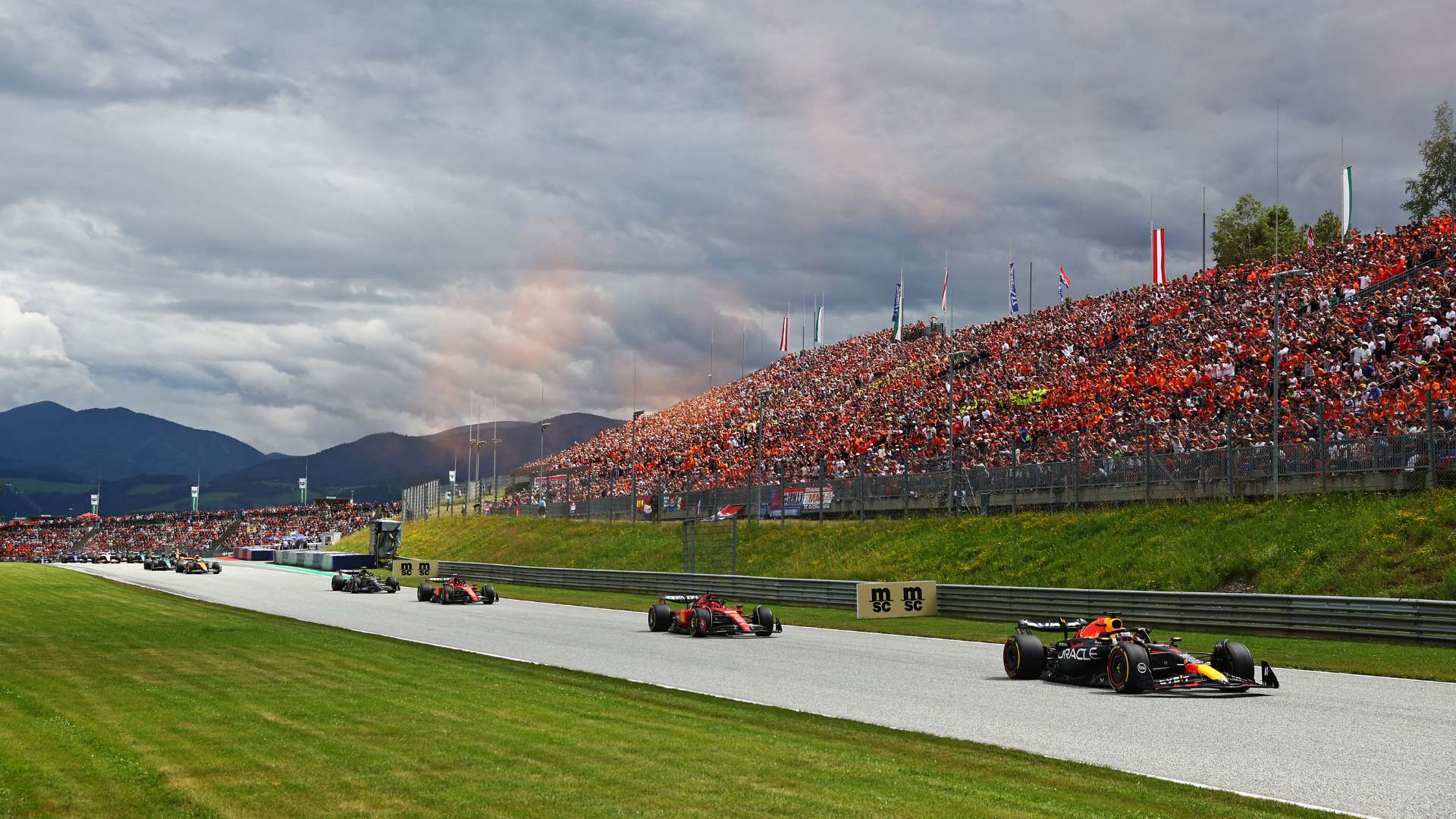 初期曾在國 初期曾在國